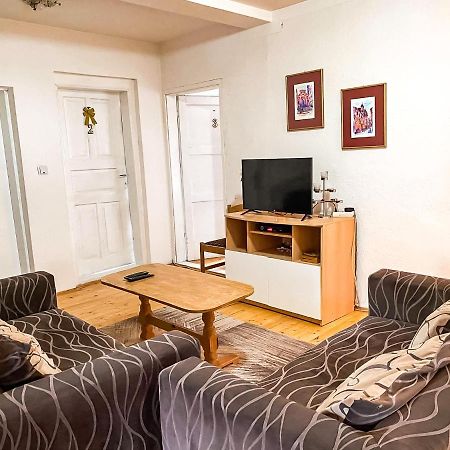 Yeti Guest House Mavrovo Luaran gambar