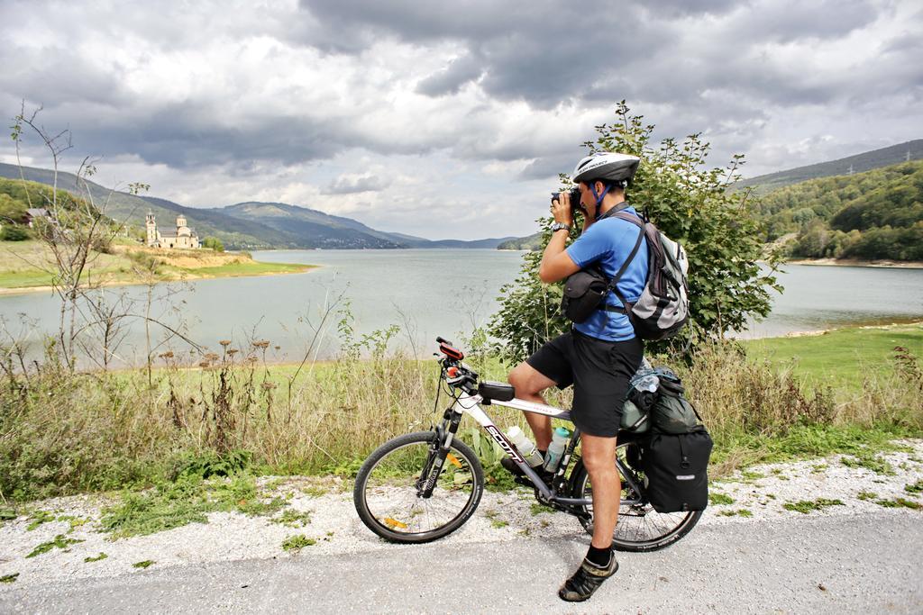 Yeti Guest House Mavrovo Luaran gambar